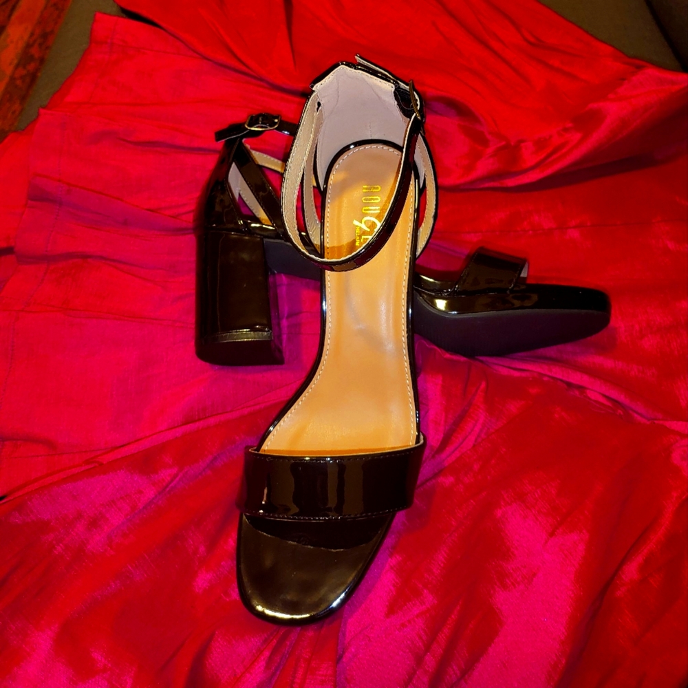 Rouge Block Heeled Sandals